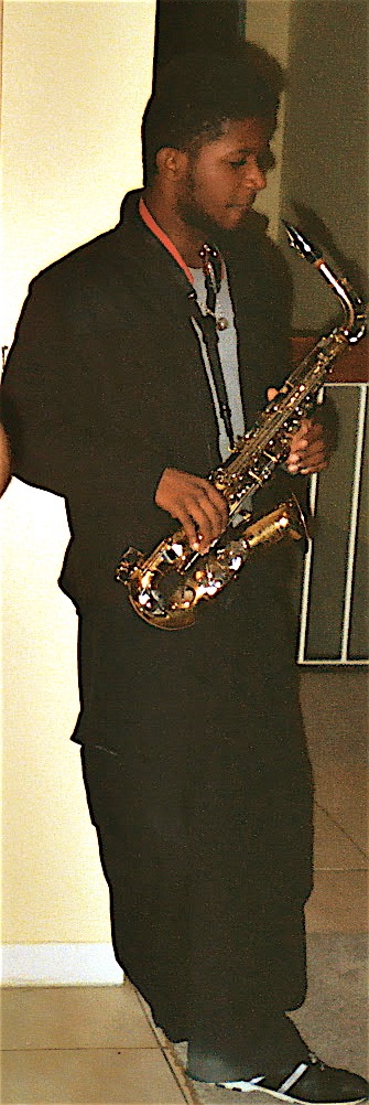 Jean on saxophones